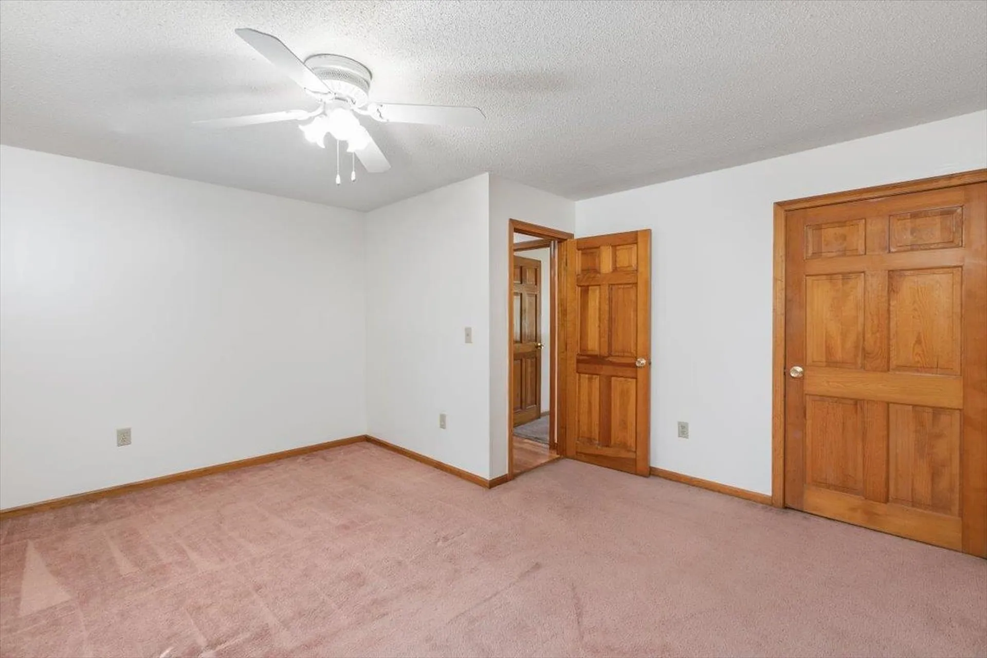 5 Plaza Avenue Hudson NH 03051