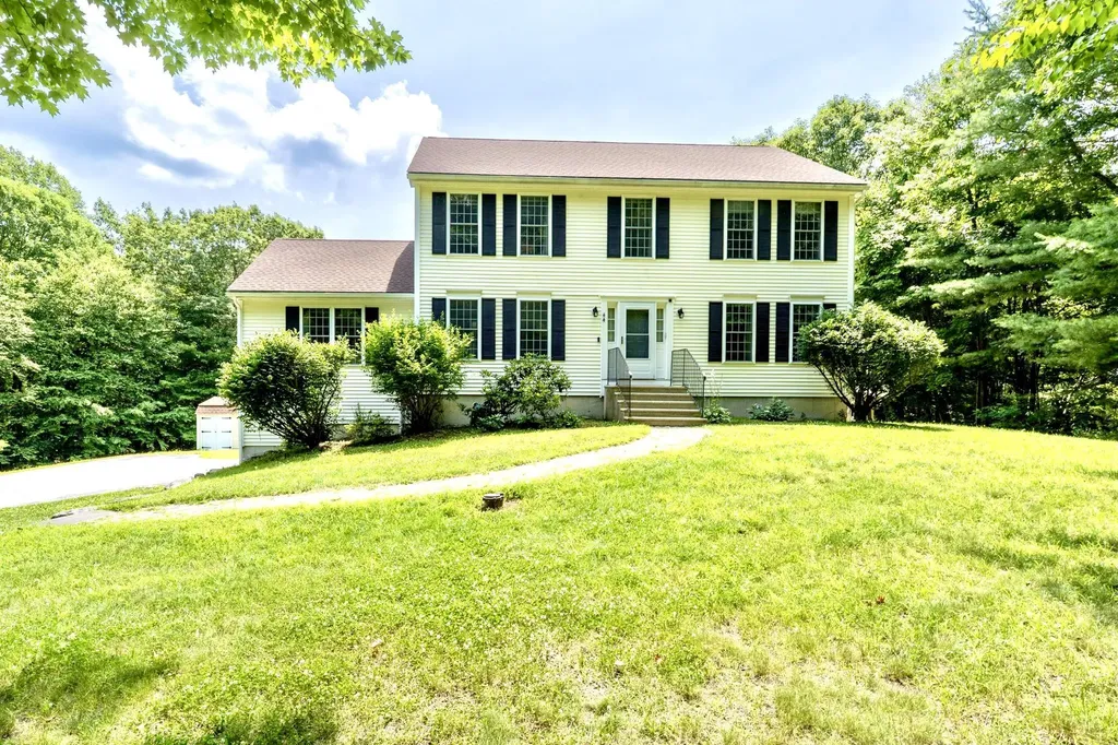 44 Wallingford Road Milford NH 03055