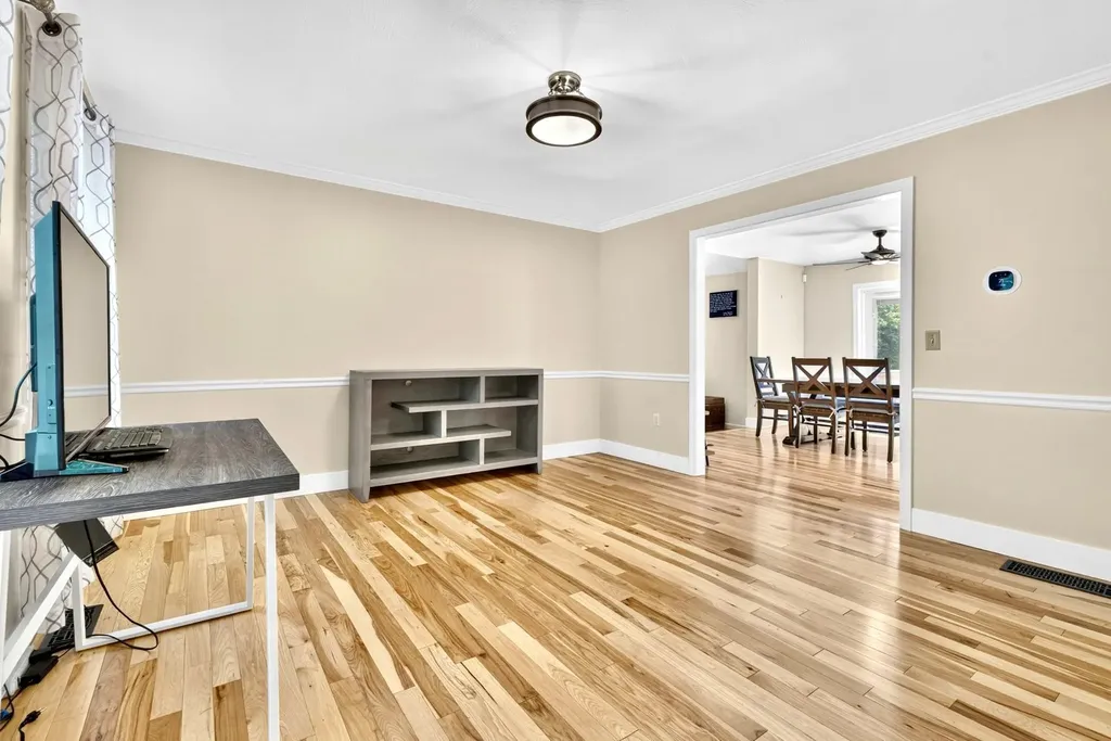 44 Wallingford Road Milford NH 03055