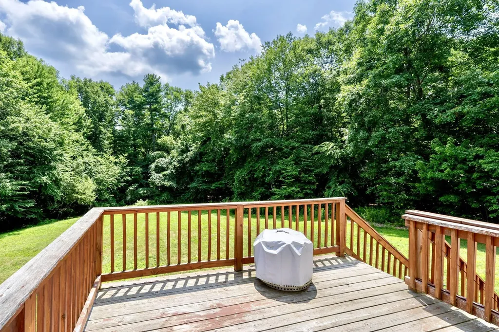 44 Wallingford Road Milford NH 03055