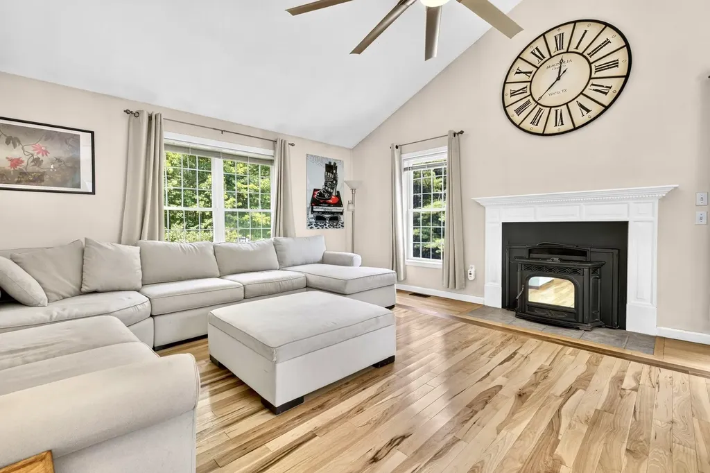 44 Wallingford Road Milford NH 03055