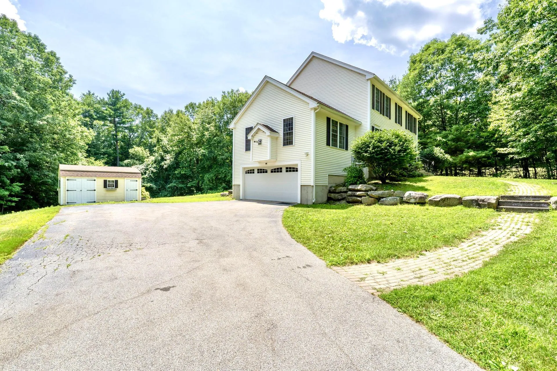 44 Wallingford Road Milford NH 03055