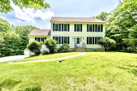 44 Wallingford Road Milford NH 03055