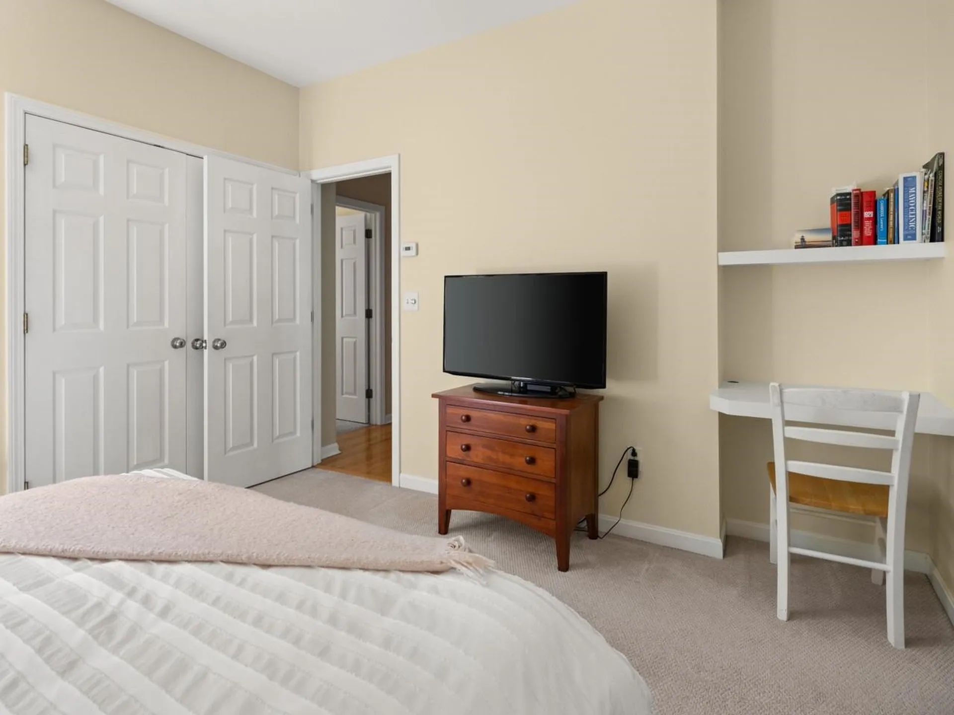 8 Lida Drive Essex VT 05452
