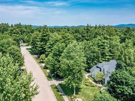 8 Lida Drive Essex VT 05452