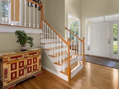 8 Lida Drive Essex VT 05452