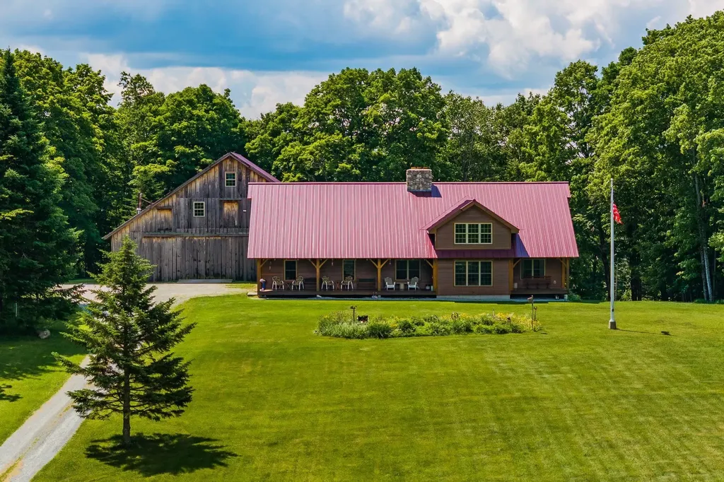 817 Topsham Road Newbury VT 05051