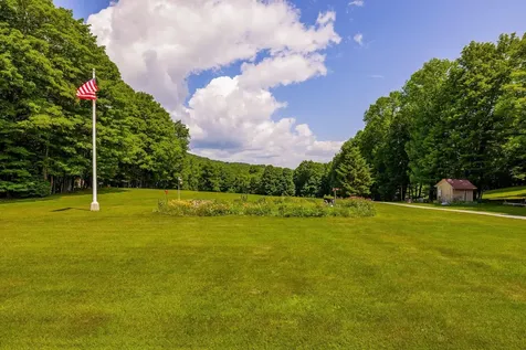 817 Topsham Road Newbury VT 05051
