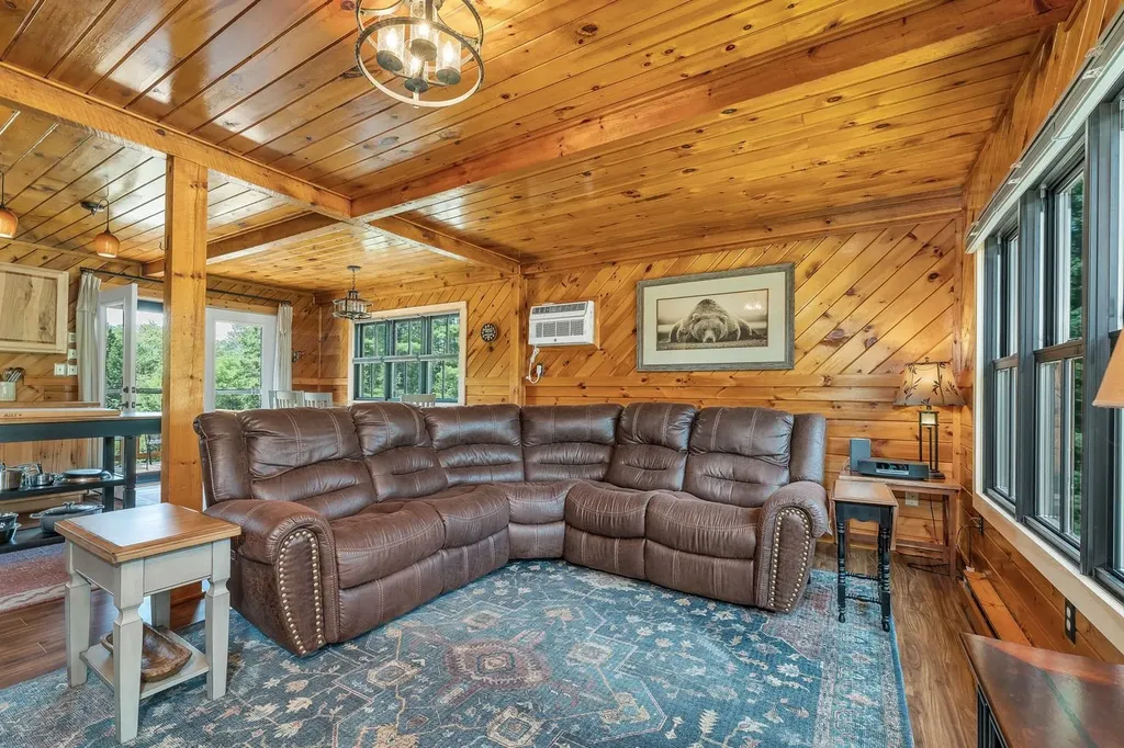214 Middle Road Tuftonboro NH 03816