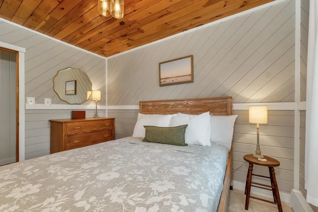 214 Middle Road Tuftonboro NH 03816