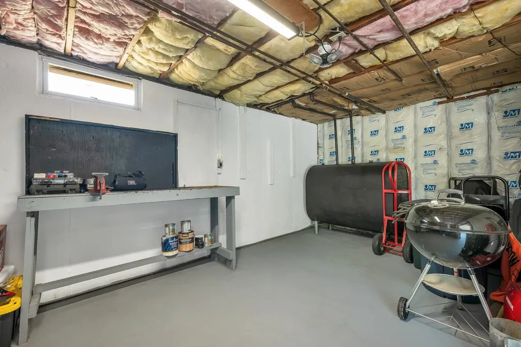 214 Middle Road Tuftonboro NH 03816