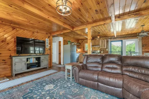 214 Middle Road Tuftonboro NH 03816