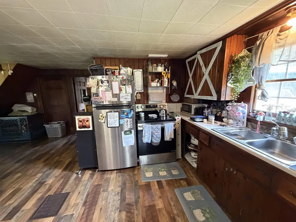 928 Holland Pond Road Holland VT 05830