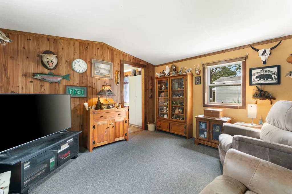38 Pine Street Hinsdale NH 03451