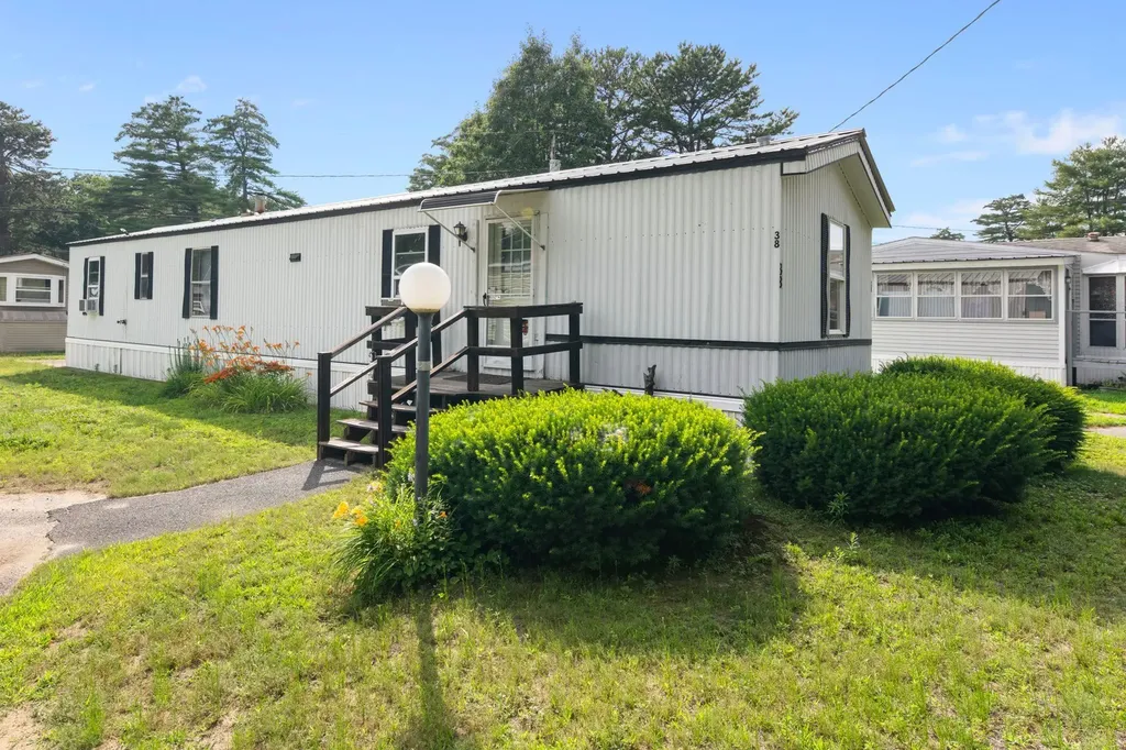 38 Pine Street Hinsdale NH 03451