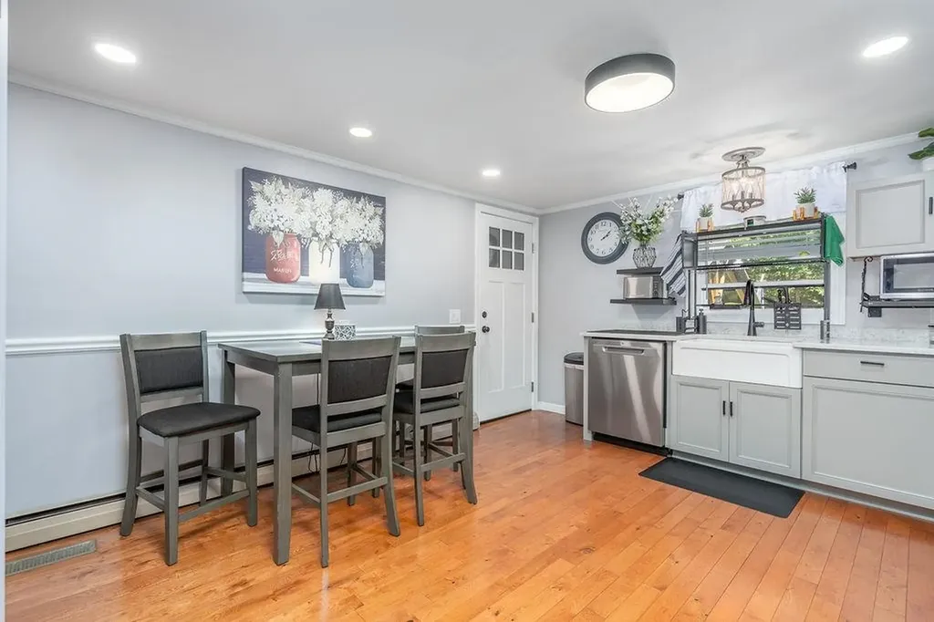 18 Lady Slipper Lane Barrington NH 03825