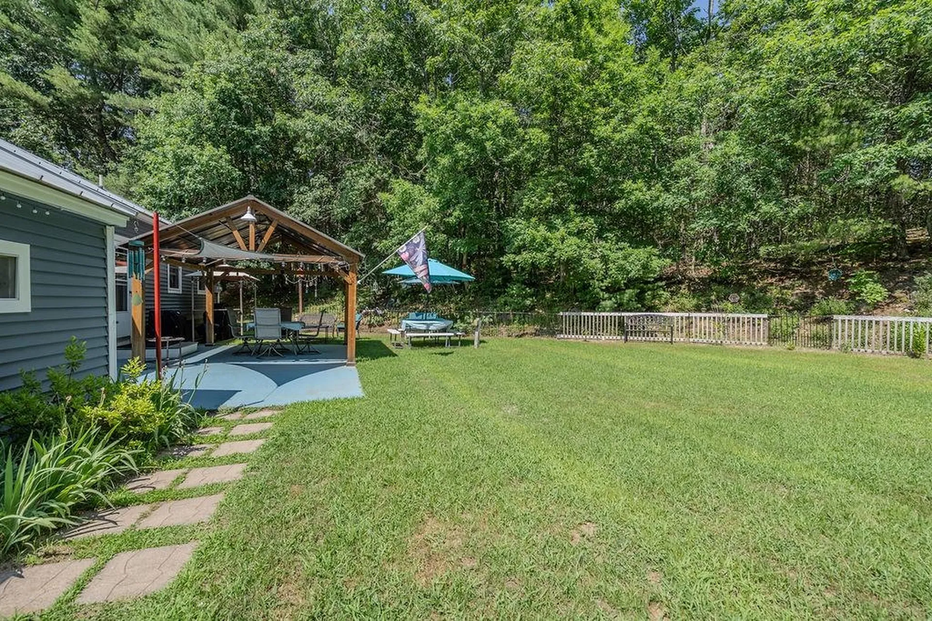 18 Lady Slipper Lane Barrington NH 03825