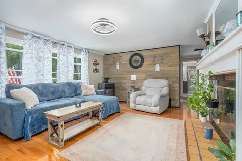 18 Lady Slipper Lane Barrington NH 03825