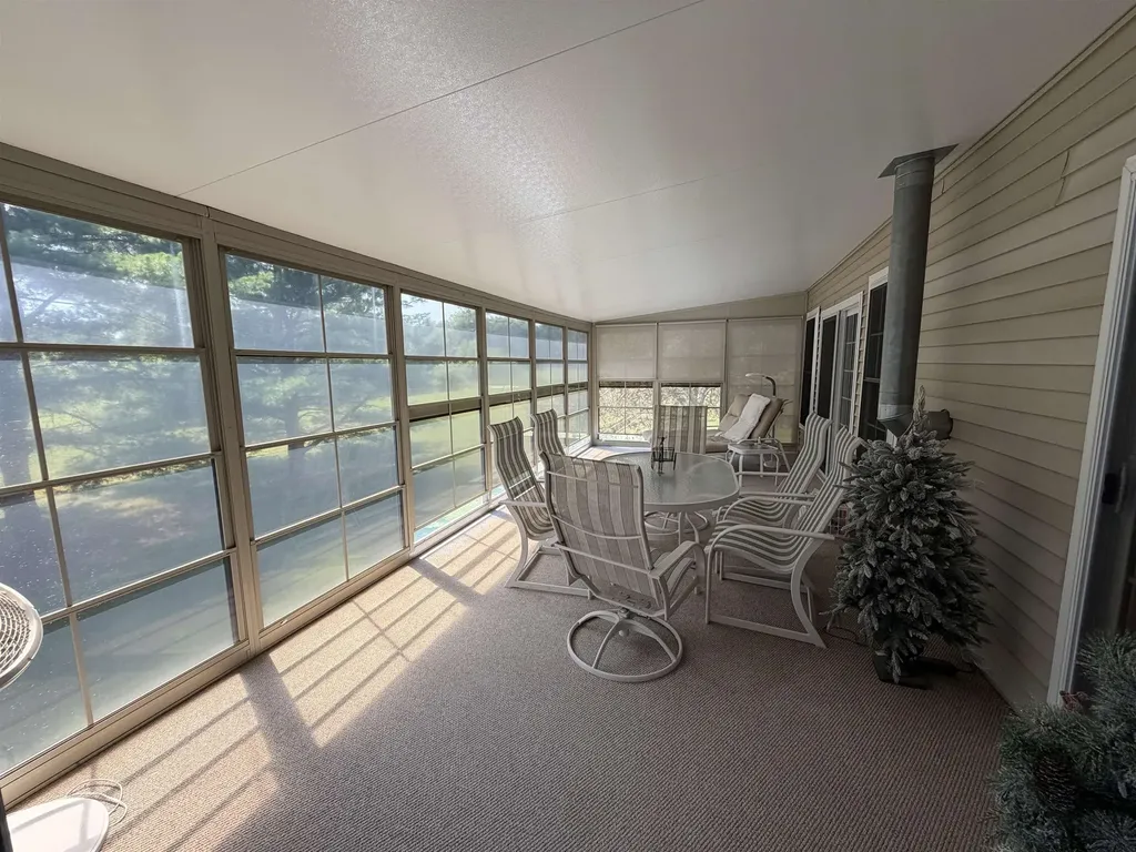 12 Twin Pond Circle Exeter NH 03833