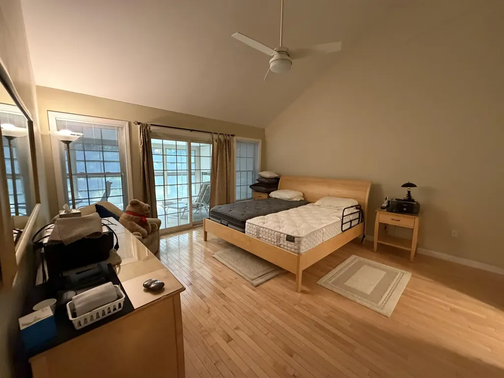 12 Twin Pond Circle Exeter NH 03833