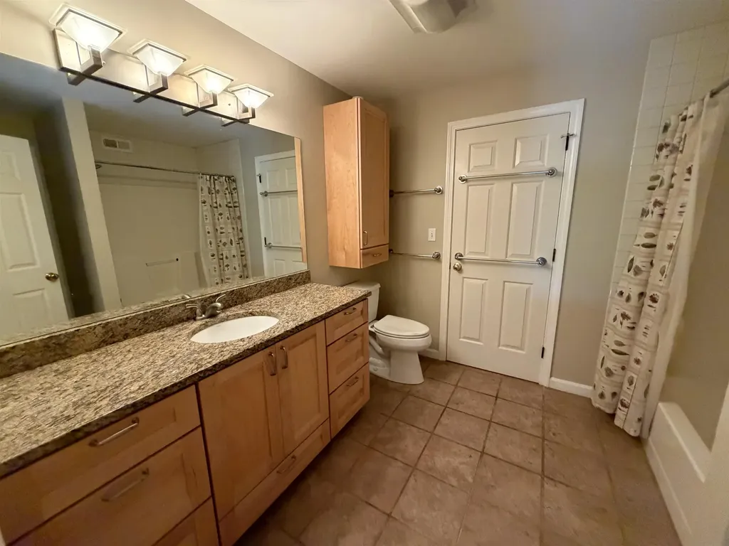 12 Twin Pond Circle Exeter NH 03833