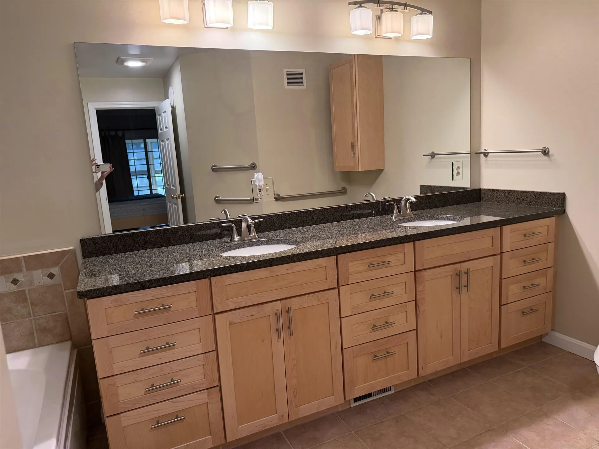 12 Twin Pond Circle Exeter NH 03833