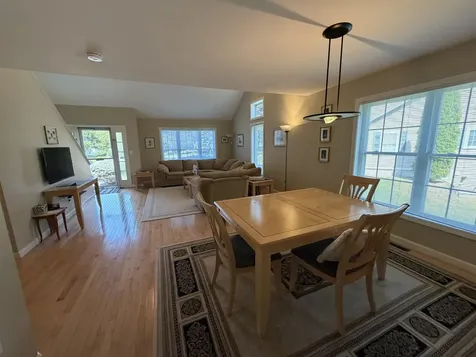 12 Twin Pond Circle Exeter NH 03833