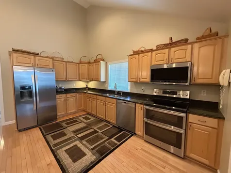 12 Twin Pond Circle Exeter NH 03833