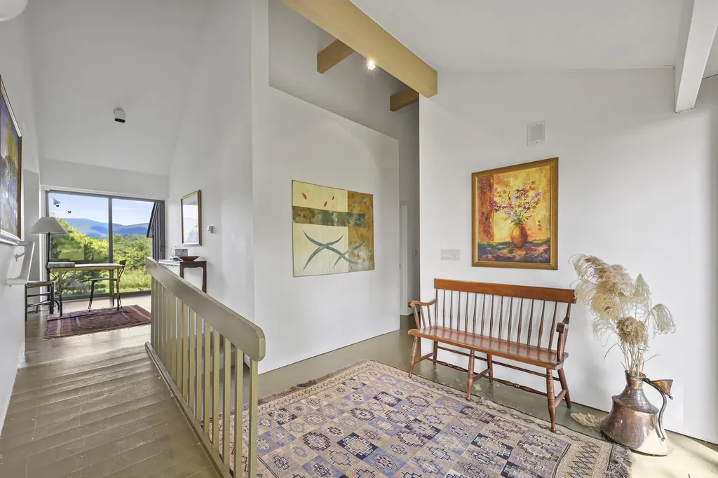 1996 North Pownal Road Pownal VT 05260