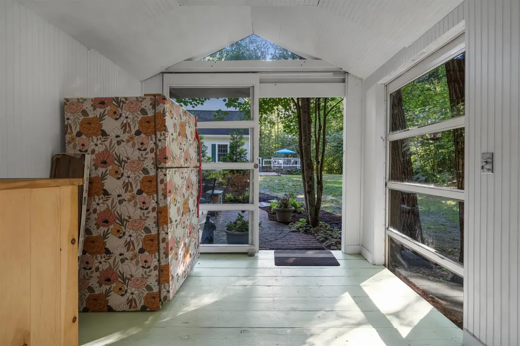 124 Riverwood Circle Effingham NH 03882