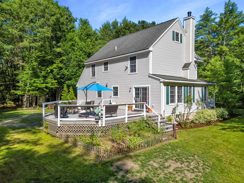 124 Riverwood Circle Effingham NH 03882
