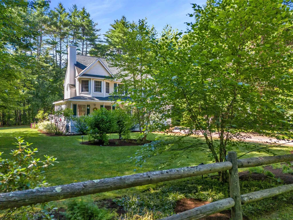124 Riverwood Circle Effingham NH 03882