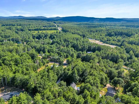 124 Riverwood Circle Effingham NH 03882