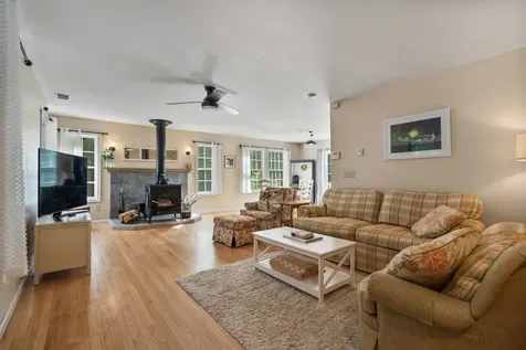 124 Riverwood Circle Effingham NH 03882
