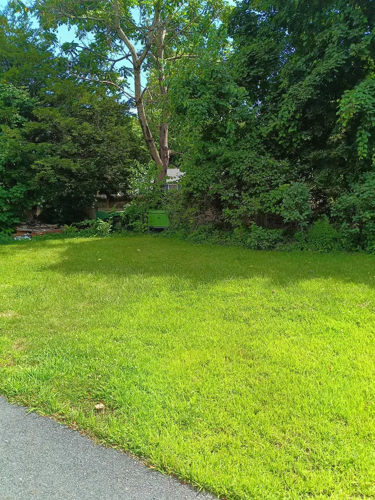 126 Oak Grove Avenue Brattleboro VT 05301
