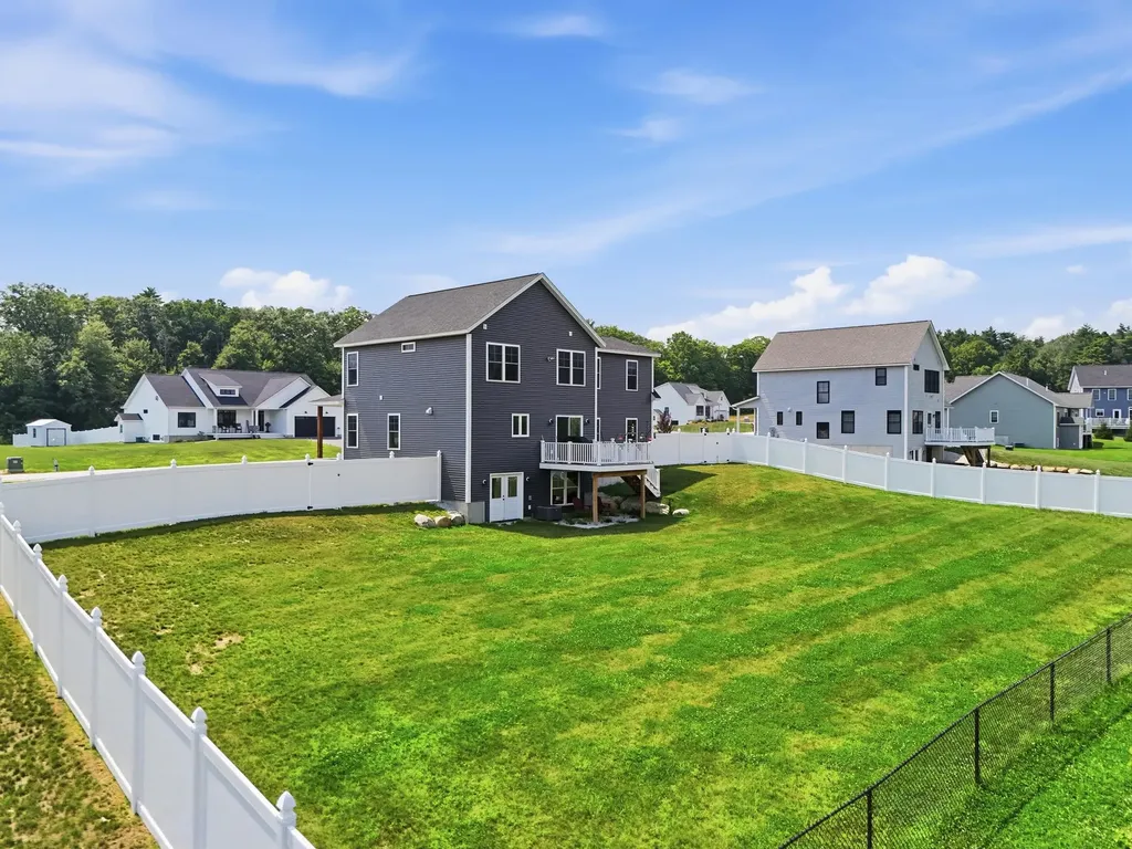 418 Blane Circle Pembroke NH 03275