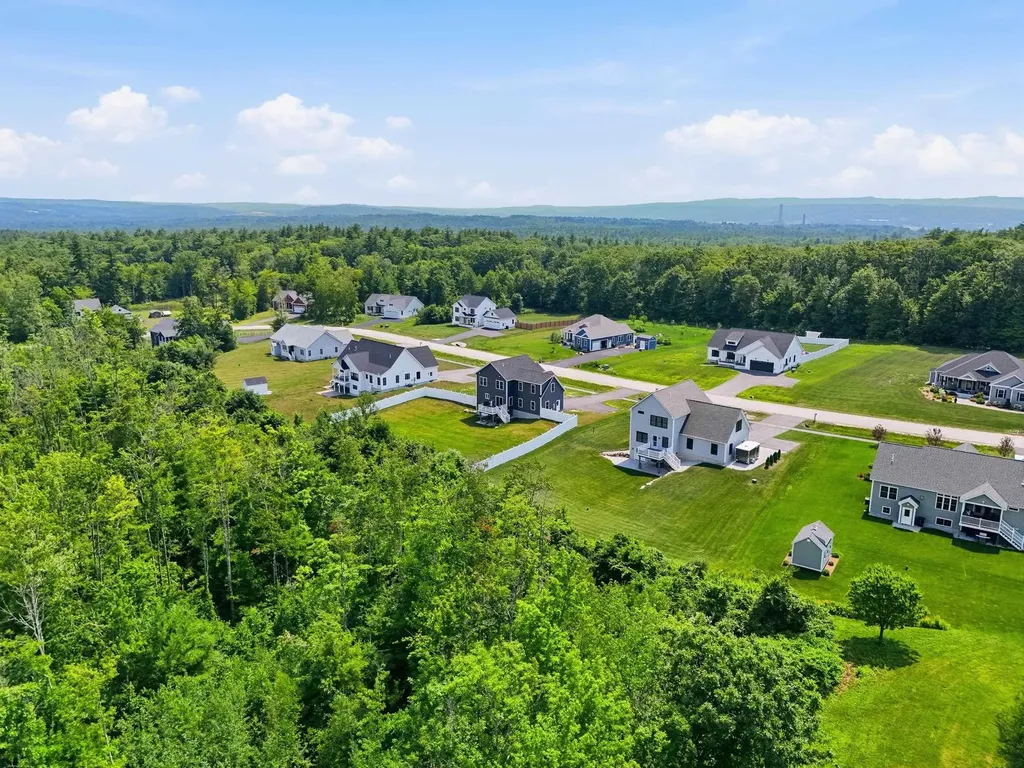 418 Blane Circle Pembroke NH 03275