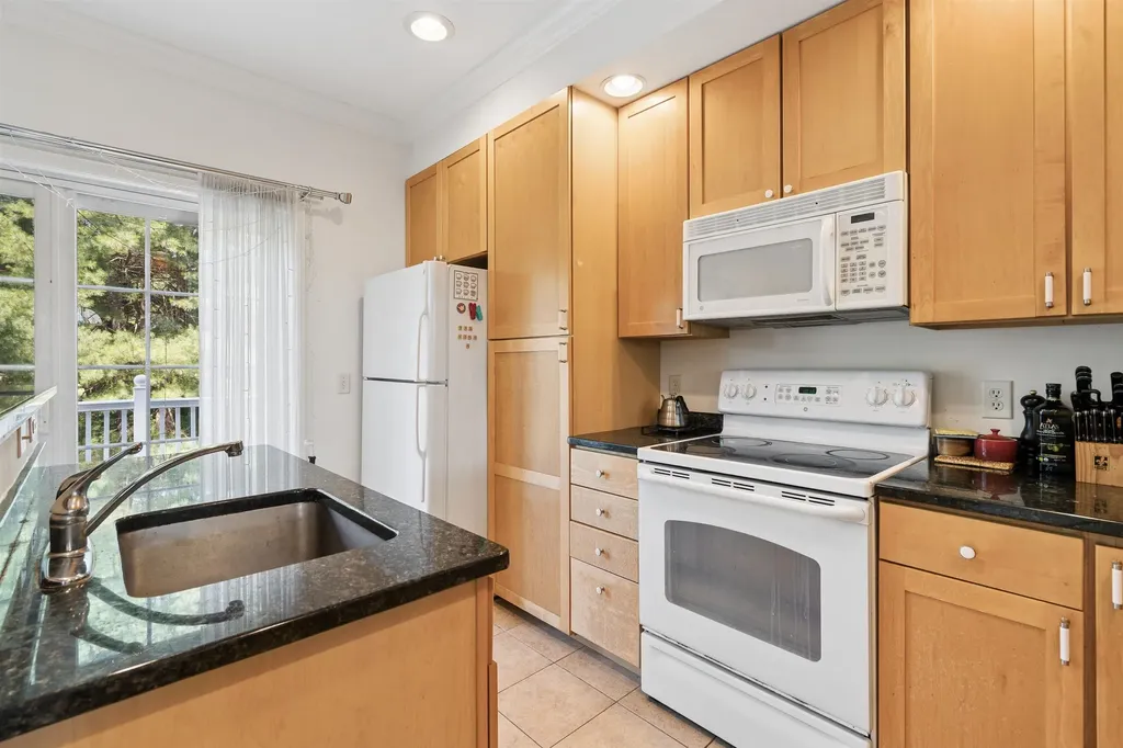 106 Barrister Drive Hartford VT 05001