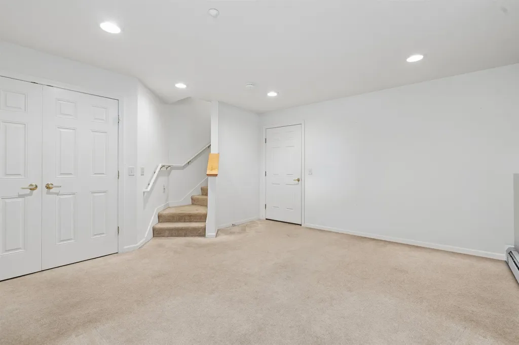 106 Barrister Drive Hartford VT 05001