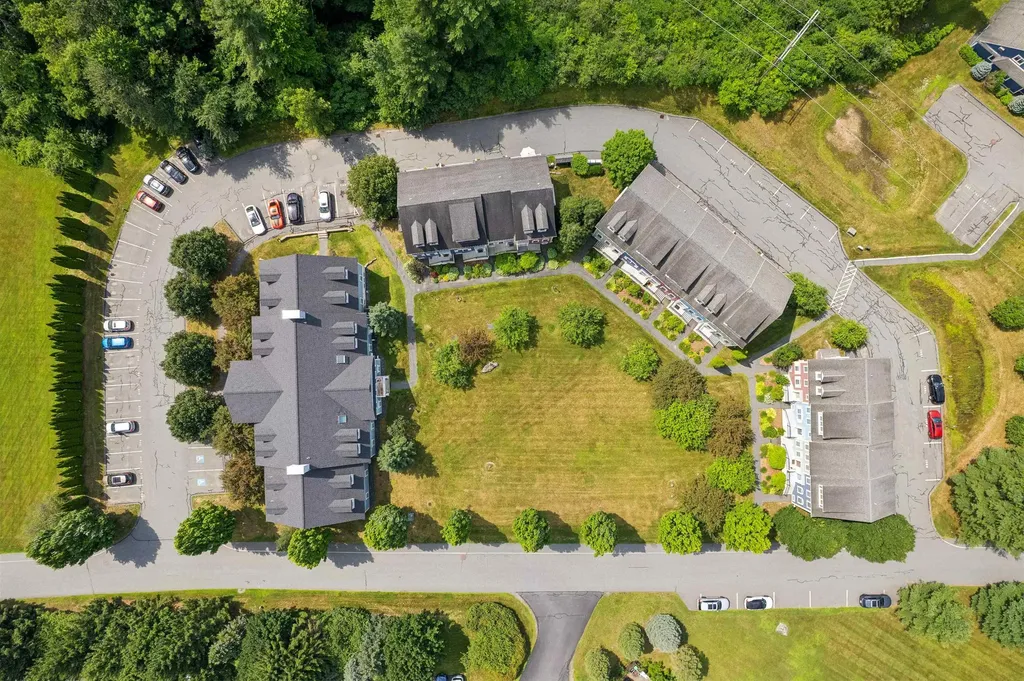 106 Barrister Drive Hartford VT 05001