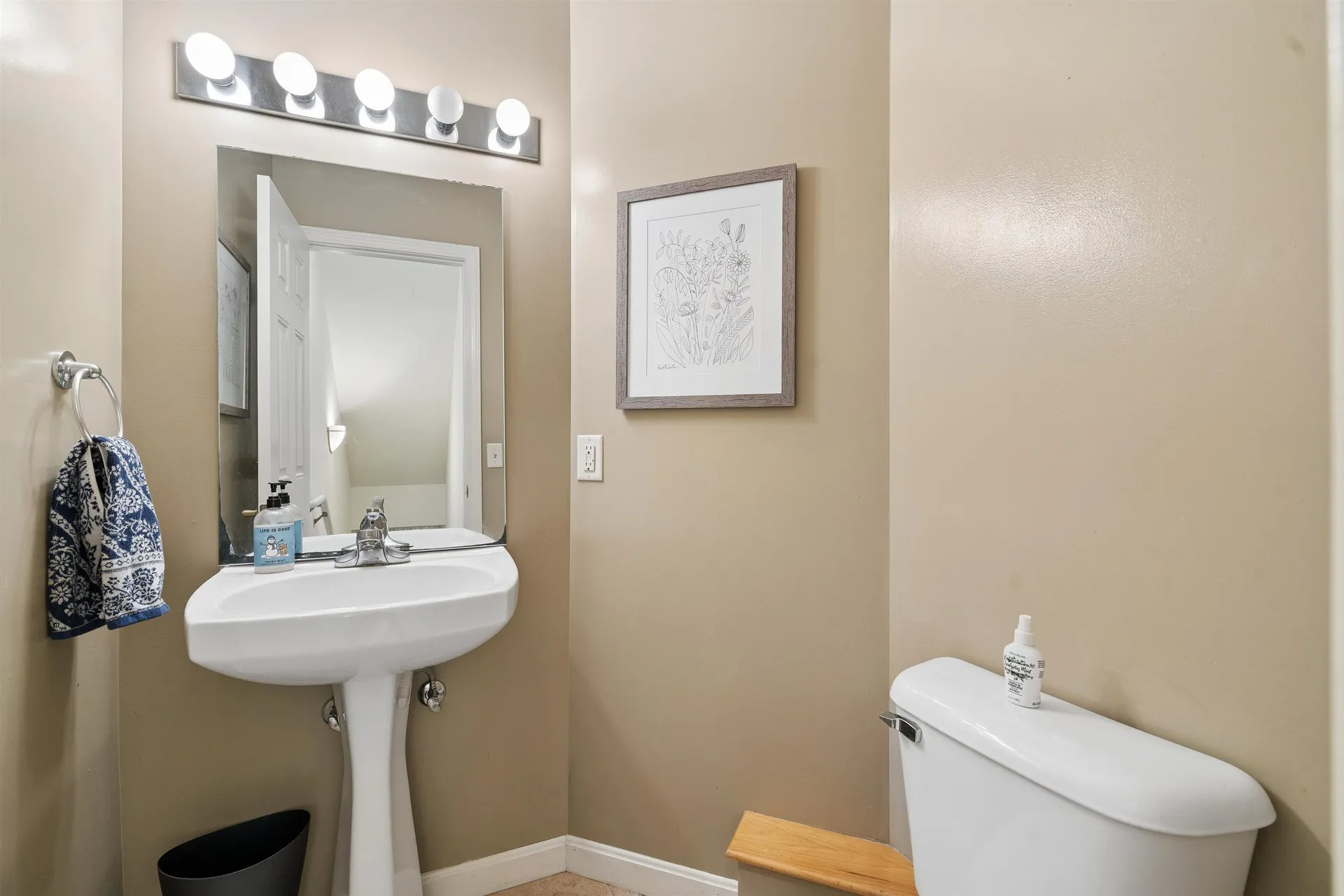106 Barrister Drive Hartford VT 05001