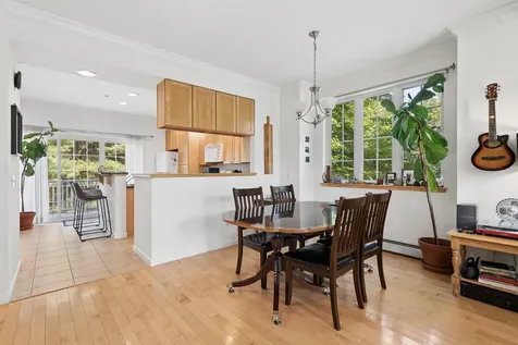 106 Barrister Drive Hartford VT 05001