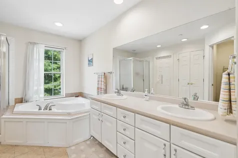 106 Barrister Drive Hartford VT 05001