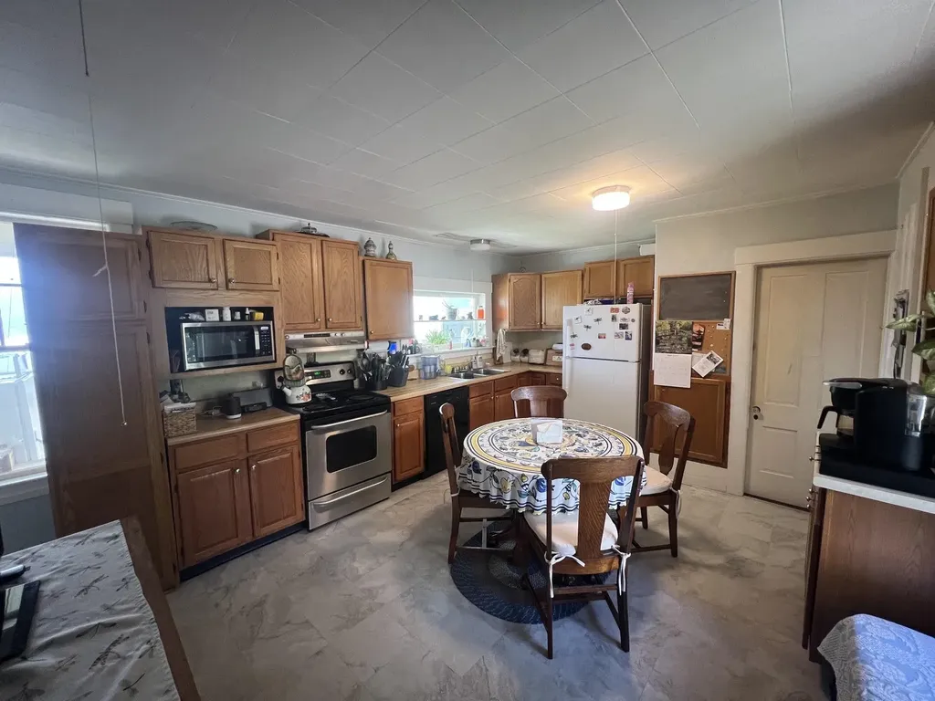 556 Main Street Farmington NH 03835