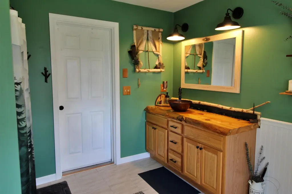 387 St. Albans Road Swanton VT 05488