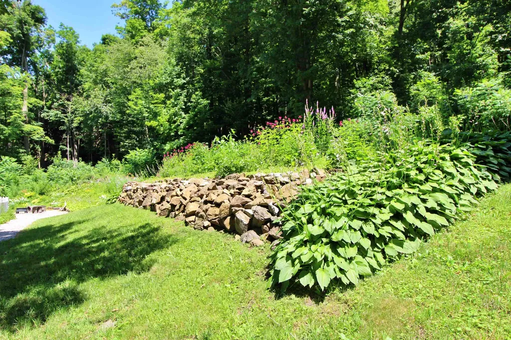 387 St. Albans Road Swanton VT 05488