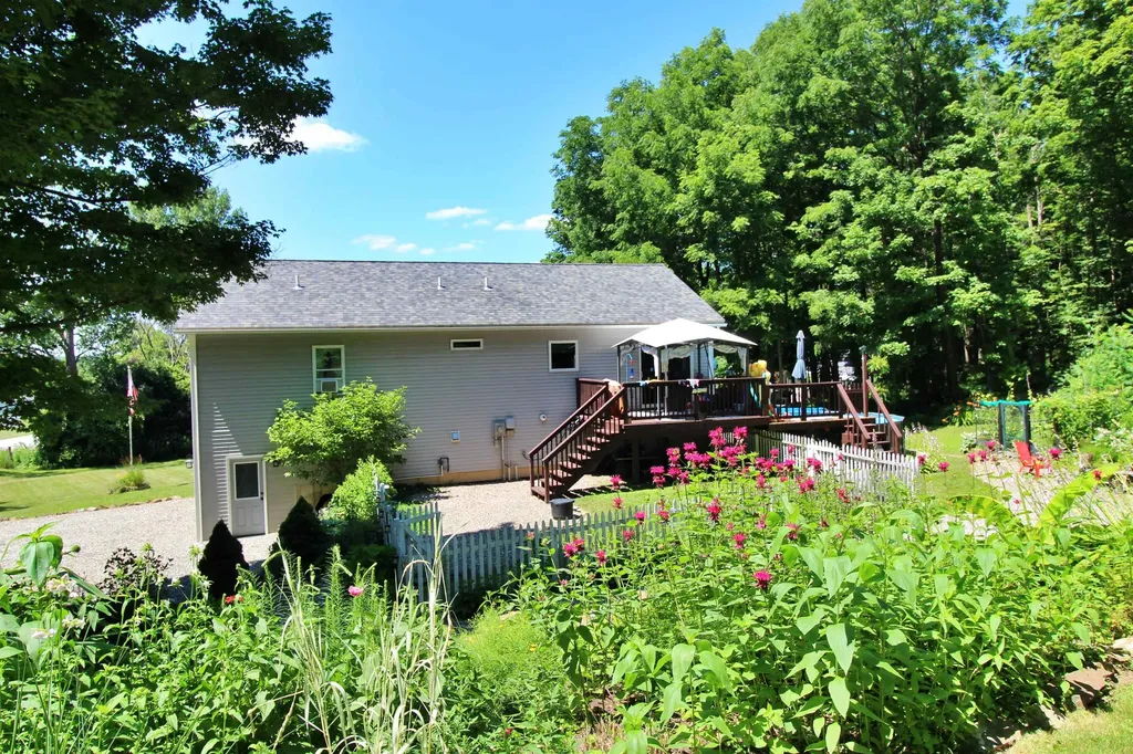 387 St. Albans Road Swanton VT 05488