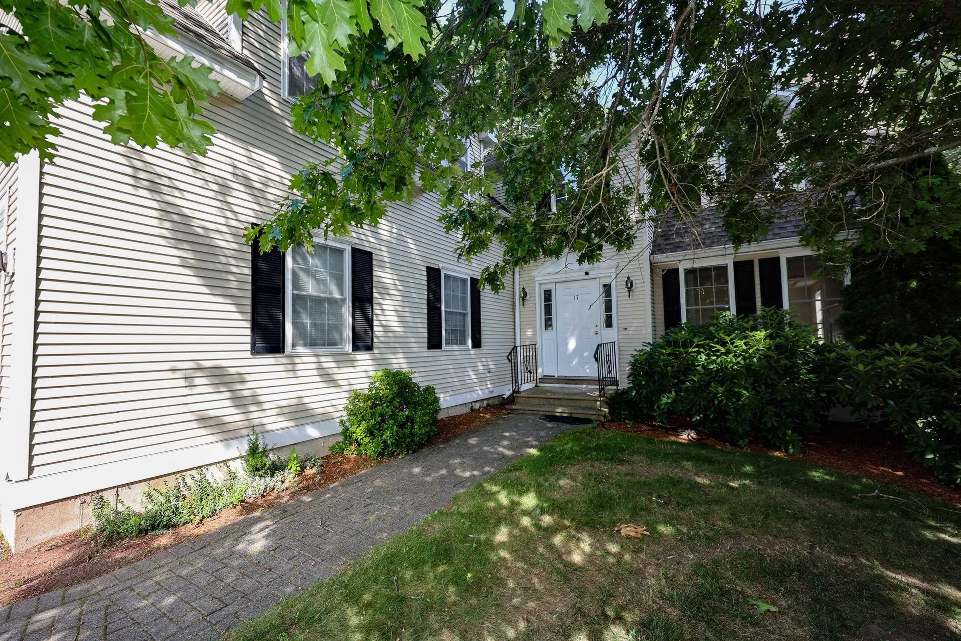 17 Glencliff Way Nashua NH 03063