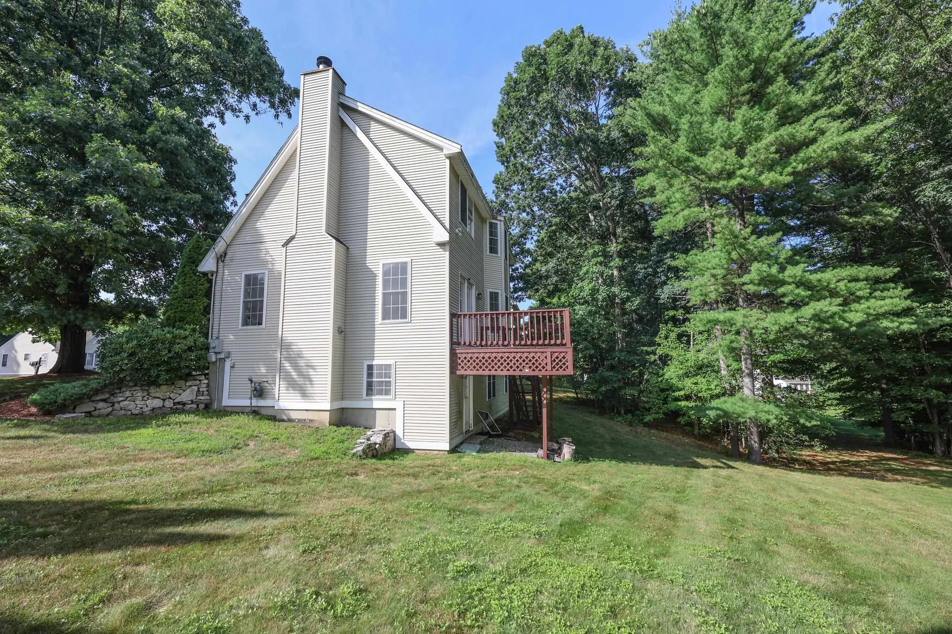 17 Glencliff Way Nashua NH 03063