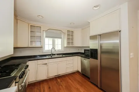 17 Glencliff Way Nashua NH 03063
